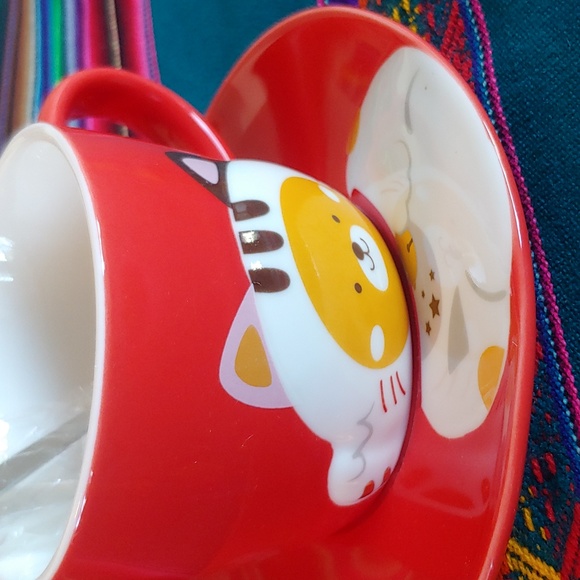 ๐ Kitty Cup & Saucer with Spoon, Red with Koi and Lotus design on Saucer - Picture 4 of 12